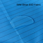 Flüssiges abstoßendes statisches Steuerreinraum ESD-Polyester-Gewebe mit 5mm Kohlenstoff-Streifen